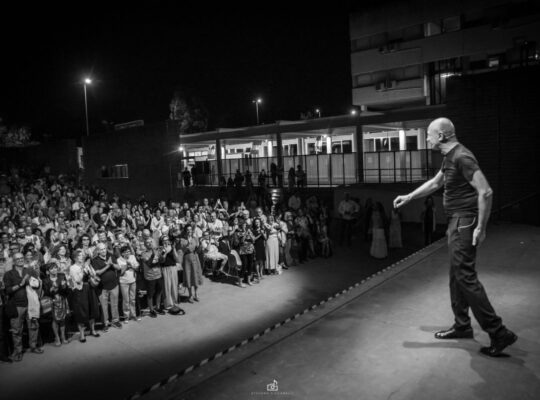 Che faccio qui, foto di scena