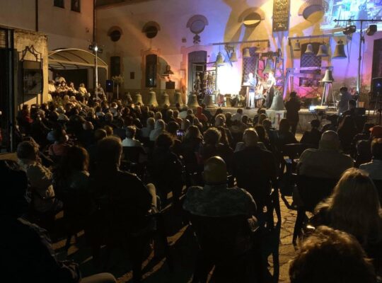 LE CAMPANE DI DANTE, foto di scena